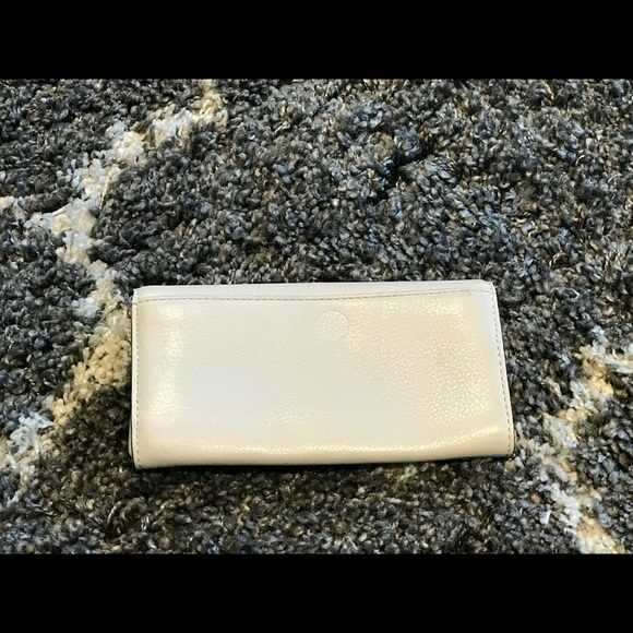 COPY - Michael Kors wallet - Picture 3 of 3